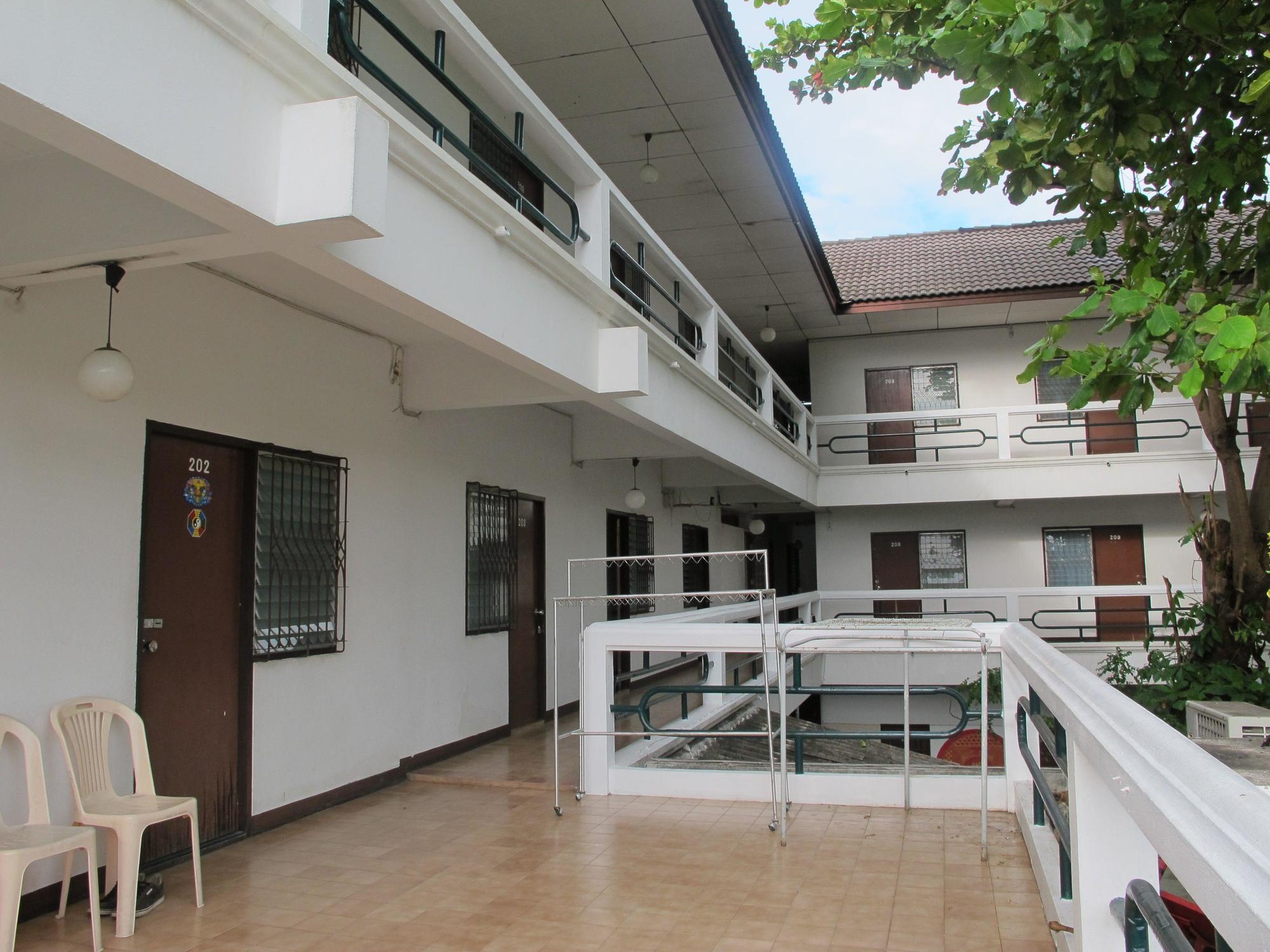 Neo Court Hotel Chiang Mai Exterior photo
